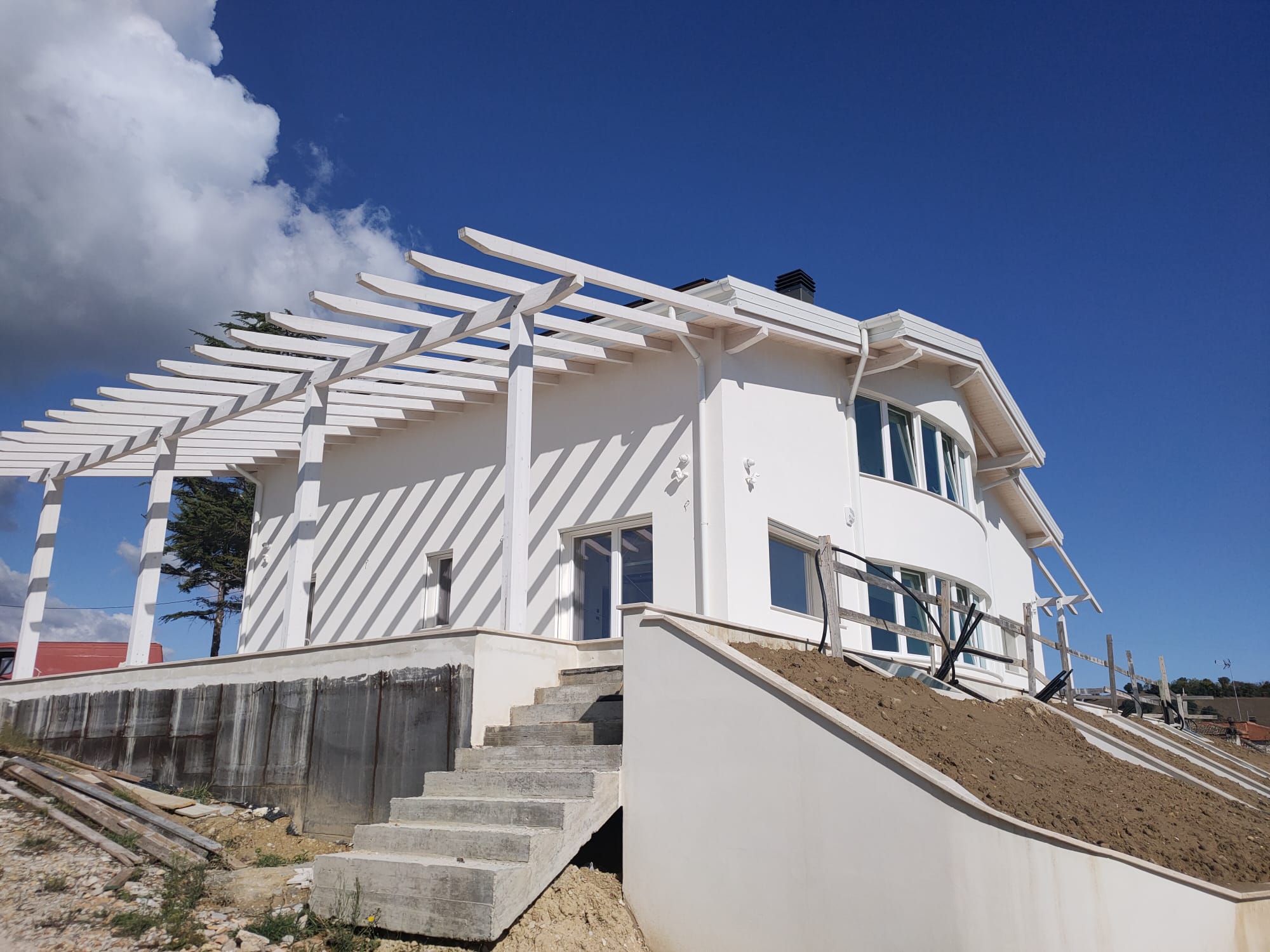 villa a due piani, marche (3)